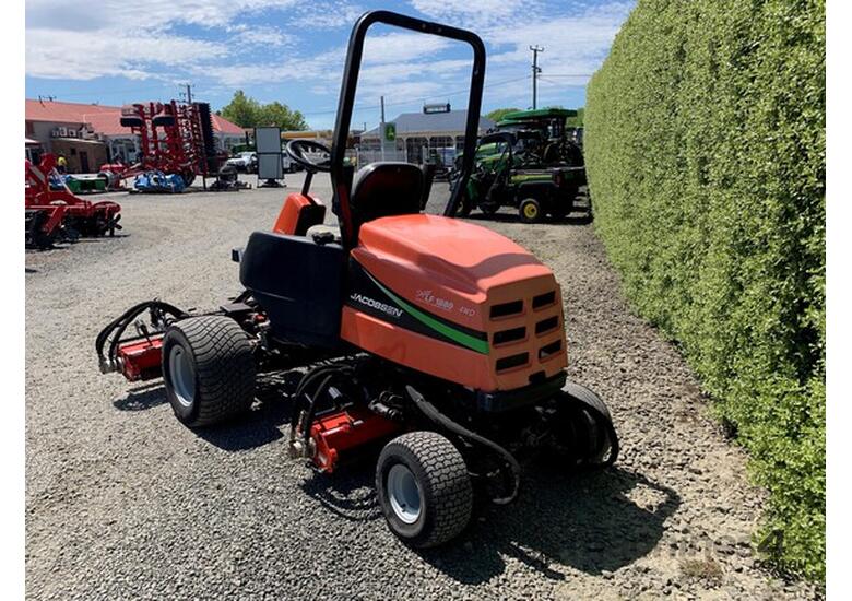 caption 2005 Jacobsen Super LF 1880 Lawn Garden Tractors
