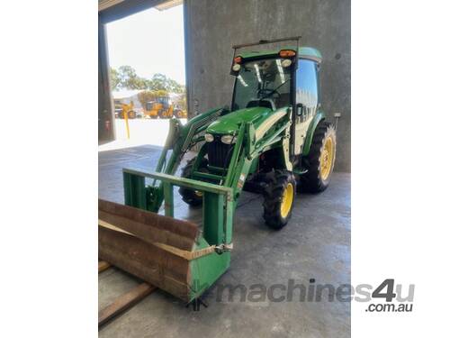 2011 John Deere 4720 Compact Ut Tractors