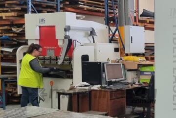 IMS-TRITON CNC 1.3m x 40T, 6 Axis Press Brake, 3D graphic program system. Delivered and installed