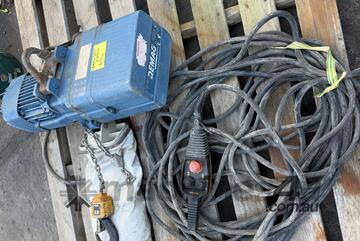 Demag Hoist DKUN 5-500 K V1 F4 0.5-1t SWL Double Chain 5.3x15.2 8DK Controller