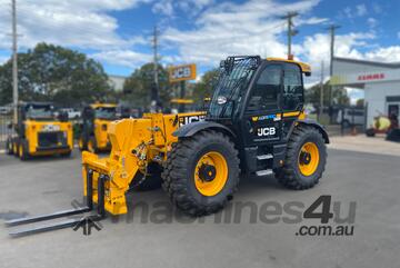 2023 JCB 560-80 AGRI SUPER SERIES III Telescopic Handler