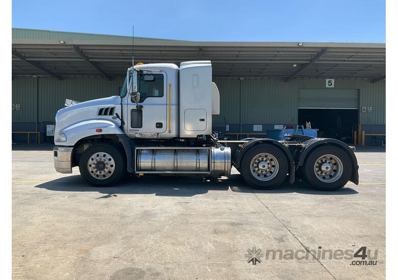 caption 2018 Mack Granite Prime Mover Sleeper Cab