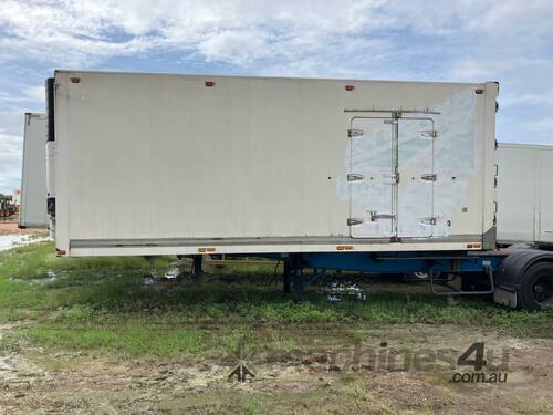 caption 2005 Fibreglass Transport Equipment FTE 3A Tri Axle Roll Back Refrigerated Pantech A Trailer
