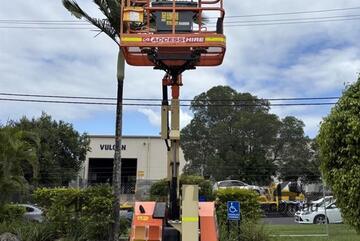 JLG 340AJ Articulating Boom Lift JLG 340AJ Articulating Boom Lift