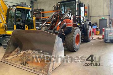 HITACHI ZW180-5B Wheel Loaders integrated Toolcarriers