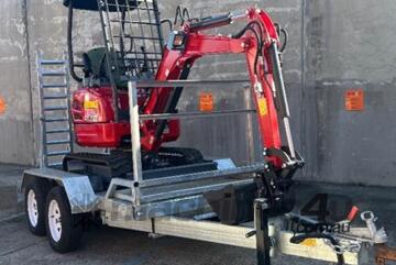 Digger King 1.7 Mini Excavator with attachments - Low Hours, Like New!