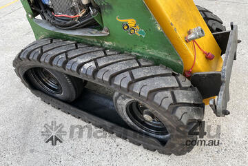 Kanga   Kid rubber tracks x2
