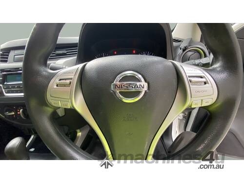 caption 2017 Nissan Navara 4x2 RX Dual Cab T/Diesel (Auto)