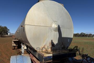 18000 L Water Tanker