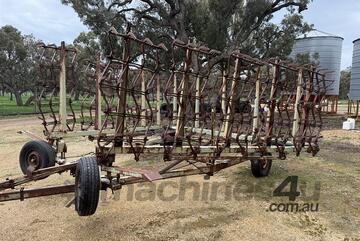 42 FOOT-15 LEAF HARROWS