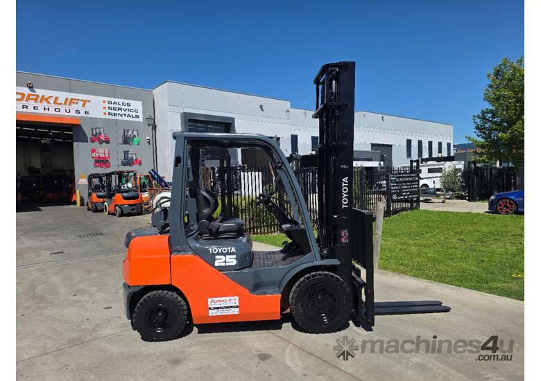 Toyota Forklift 2.5T with Tyne Postioners 2020 Model Low Hours (Unit#: AU431)
