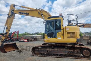 Komatsu   PC228USLC-8 Excavator