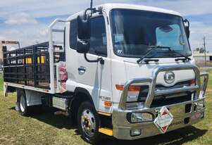 UD MK11-250 Condor 4x2 Automatic Traytop Truck with Tailgate Loader