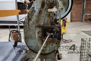 John Heine 203A Series 2 - 25 Tonne Mechanical Stamp Press | Guarded