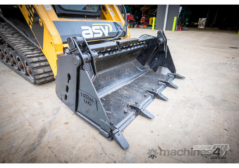 ASV RT-30 POSI-TRACK® LOADER