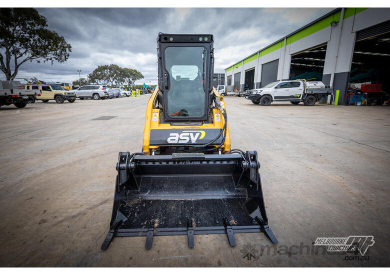 ASV RT-30 POSI-TRACK® LOADER