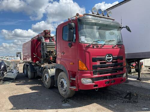 2018 Hino FY Vacuum Truck