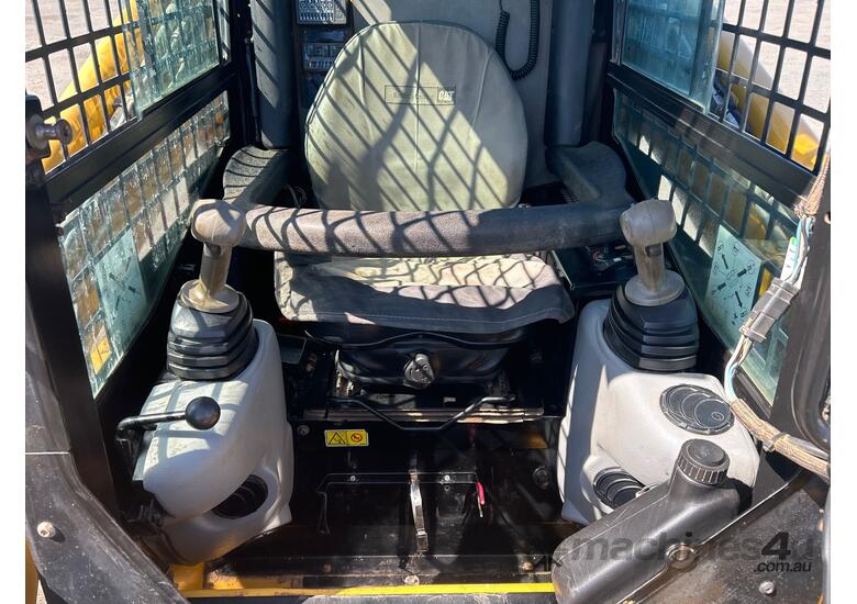 2012 Caterpillar 252B3 Wheeled Skid Steer