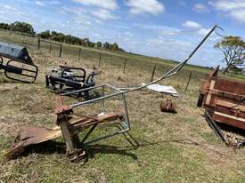 Poly Pipe Layer - picture1' - Click to enlarge