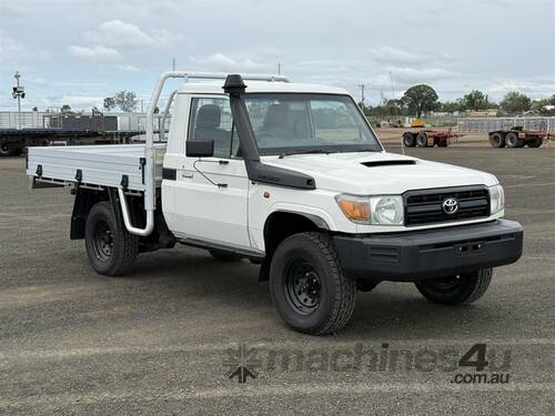 2017 TOYOTA LANDCRUISER WORKMATE UTE