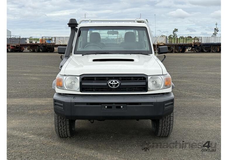 2017 TOYOTA LANDCRUISER WORKMATE UTE