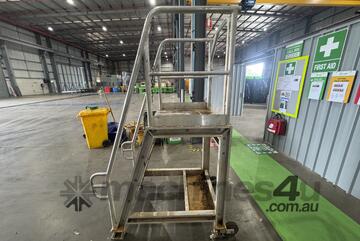 Large Platform Ladder