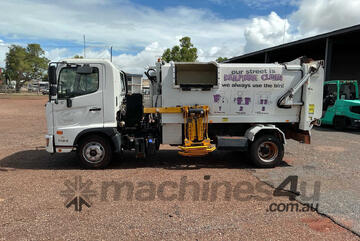 2019 Hino FC 500 1124 Garbage Compactor