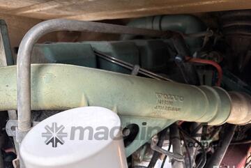 Volvo 1990   F16 Water Cart