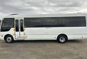 2015 Mitsubishi Fuso Rosa Bus