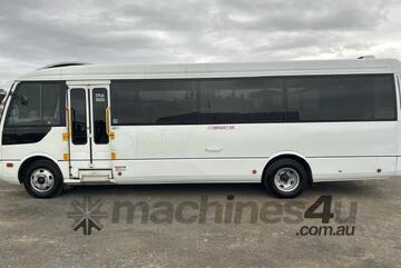 2015 Mitsubishi Fuso Rosa Bus