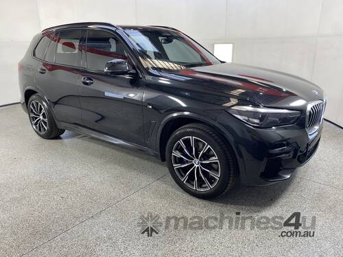 2022 BMW X5 xDrive30d Mild-Hybrid-Diesel  (Ex Lease)