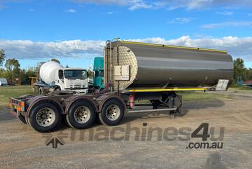 2010 Marshall Lethlean MLLWT-A21-TWTE Tri Axle Fuel Tanker Combination