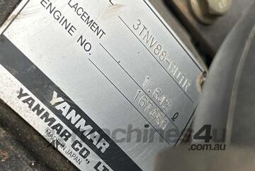 Toro Groundsmaster 3300 Ride On Mower (Out Front)