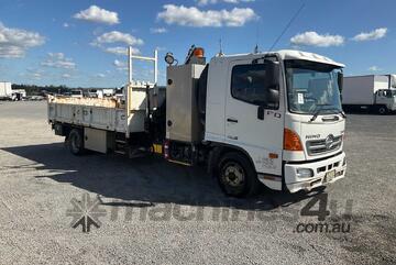 2015 Hino 500 1124 Crane Tipper Day Cab