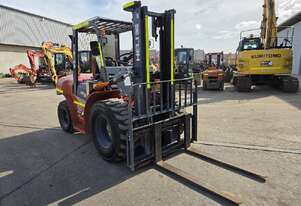 2022 HELI 3T ALL TERRAIN DIESEL FORKLIFT WITH 3M LIFT, SIDE SHIFT, CIVIL SPEC AND 885 HOURS