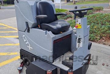 Fully Refurbished | Conquest SDS85 Ride On Floor Scrubber | Battery Powered Scrubber