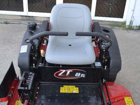 Gravely ZT XL48 - picture0' - Click to enlarge