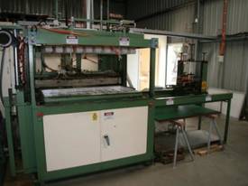 Lidar Thermoforming & Cutting Machines - picture0' - Click to enlarge