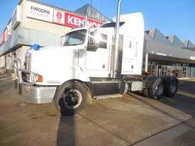 1998 Kenworth T401 - picture2' - Click to enlarge