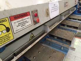 Just In! HAFCO 2500mm x 4mm Hydraulic Guillotine - picture2' - Click to enlarge