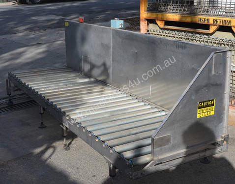 Roller conveyor 750mm x 2.88m stainless frame