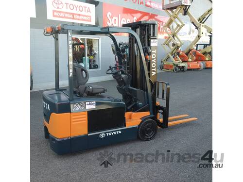 TOYOTA ELECTRIC FORKLIFT 7FBE20
