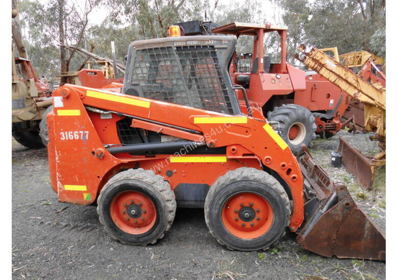 caption S150 , bobcat 1372hrs