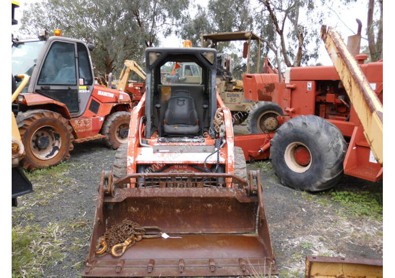 caption S150 , bobcat 1372hrs