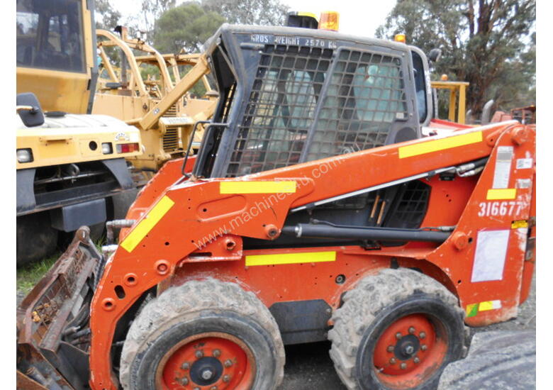 caption S150 , bobcat 1372hrs