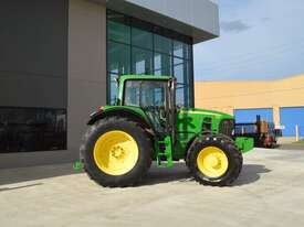 JOHN DEERE 7430 - Green Star Ready - picture1' - Click to enlarge