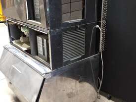 Stainless steel ice machine - picture1' - Click to enlarge