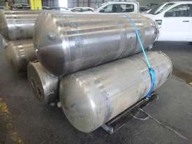 Custom LPG Tank - picture0' - Click to enlarge