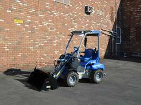 New Multione 2.3EFI Mini Loader For Sale - picture0' - Click to enlarge