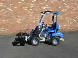 New Multione 2.3EFI Mini Loader For Sale - picture0' - Click to enlarge